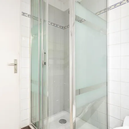 A 50m Du Bord De Jacuzzi * Saint-Raphael (Var)